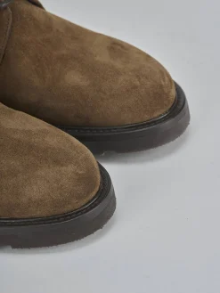 Anfibi camoscio marrone