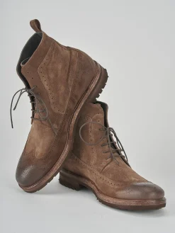 Anfibi camoscio marrone