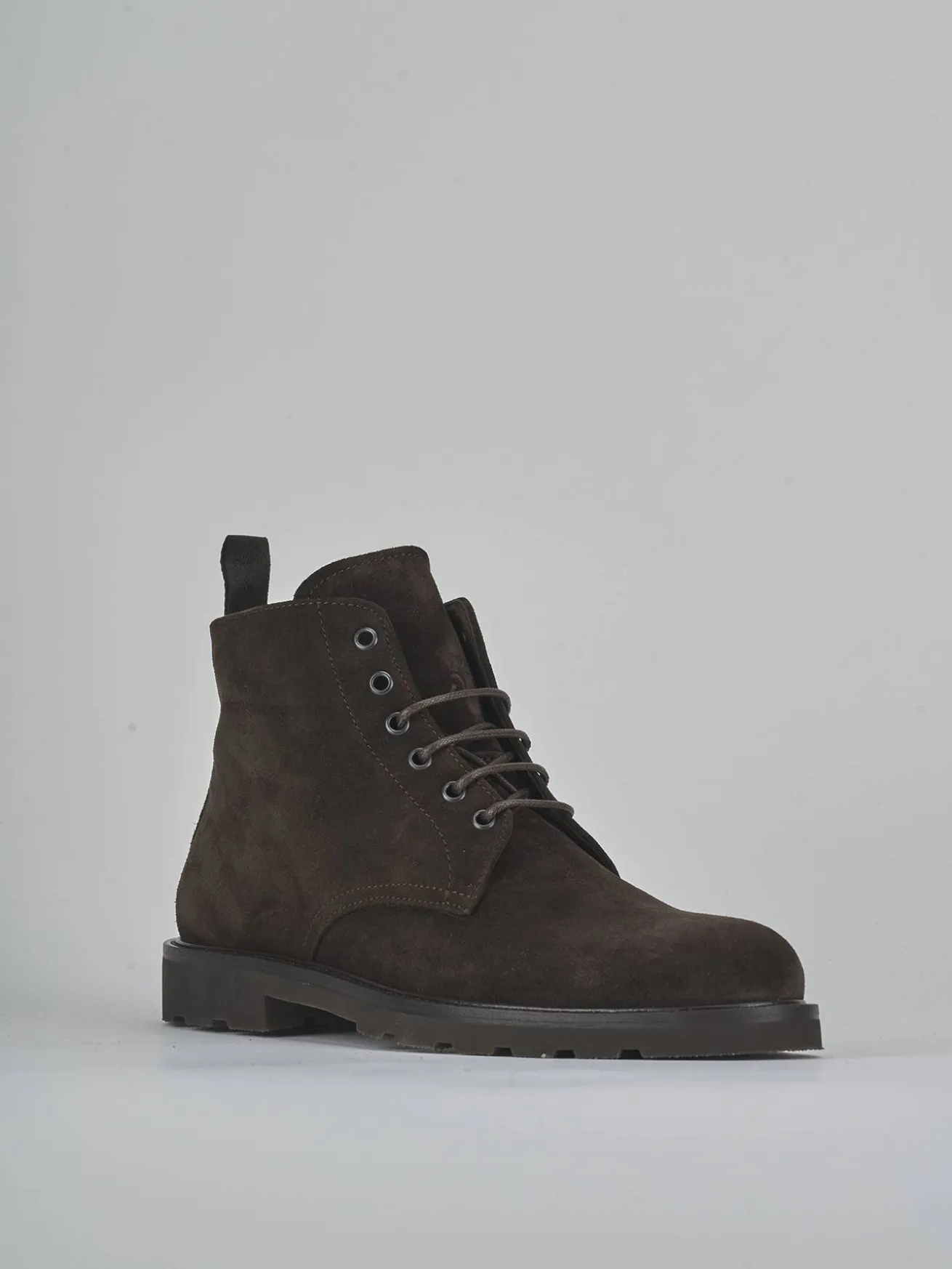 Anfibi camoscio testa