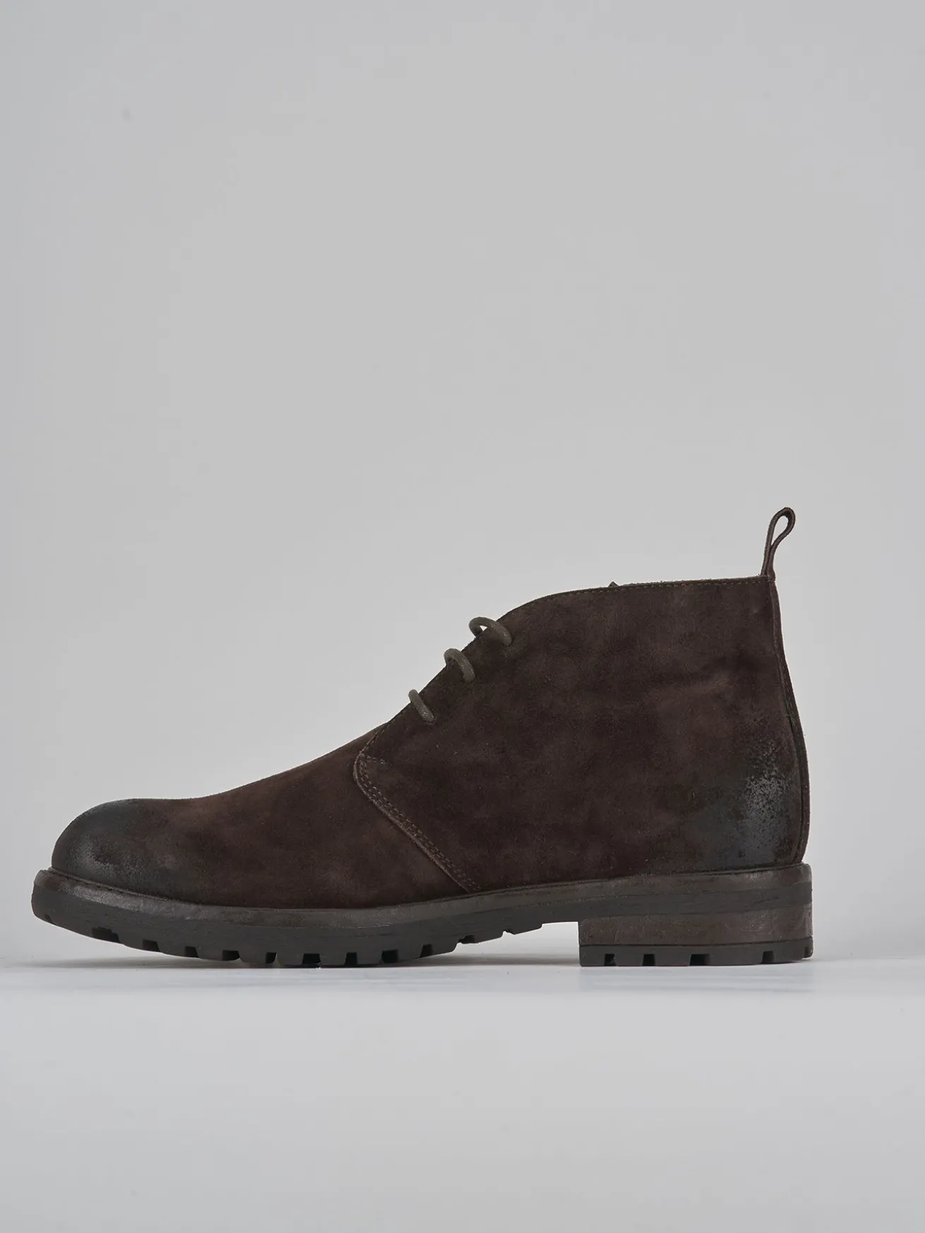 Anfibi camoscio testa