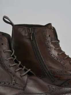 Anfibi pelle marrone