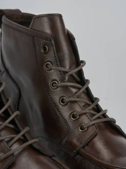 Anfibi pelle marrone