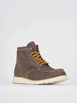 Anfibi tacco 1cm camoscio beige