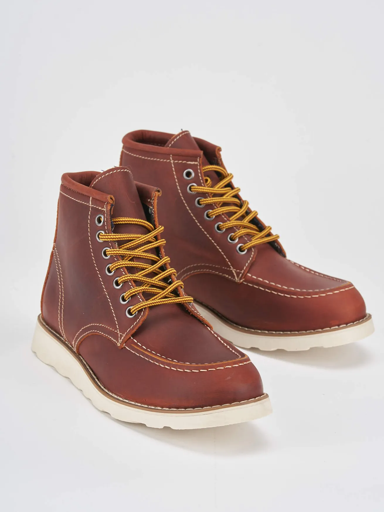 Anfibi tacco 1cm nabuk rosso