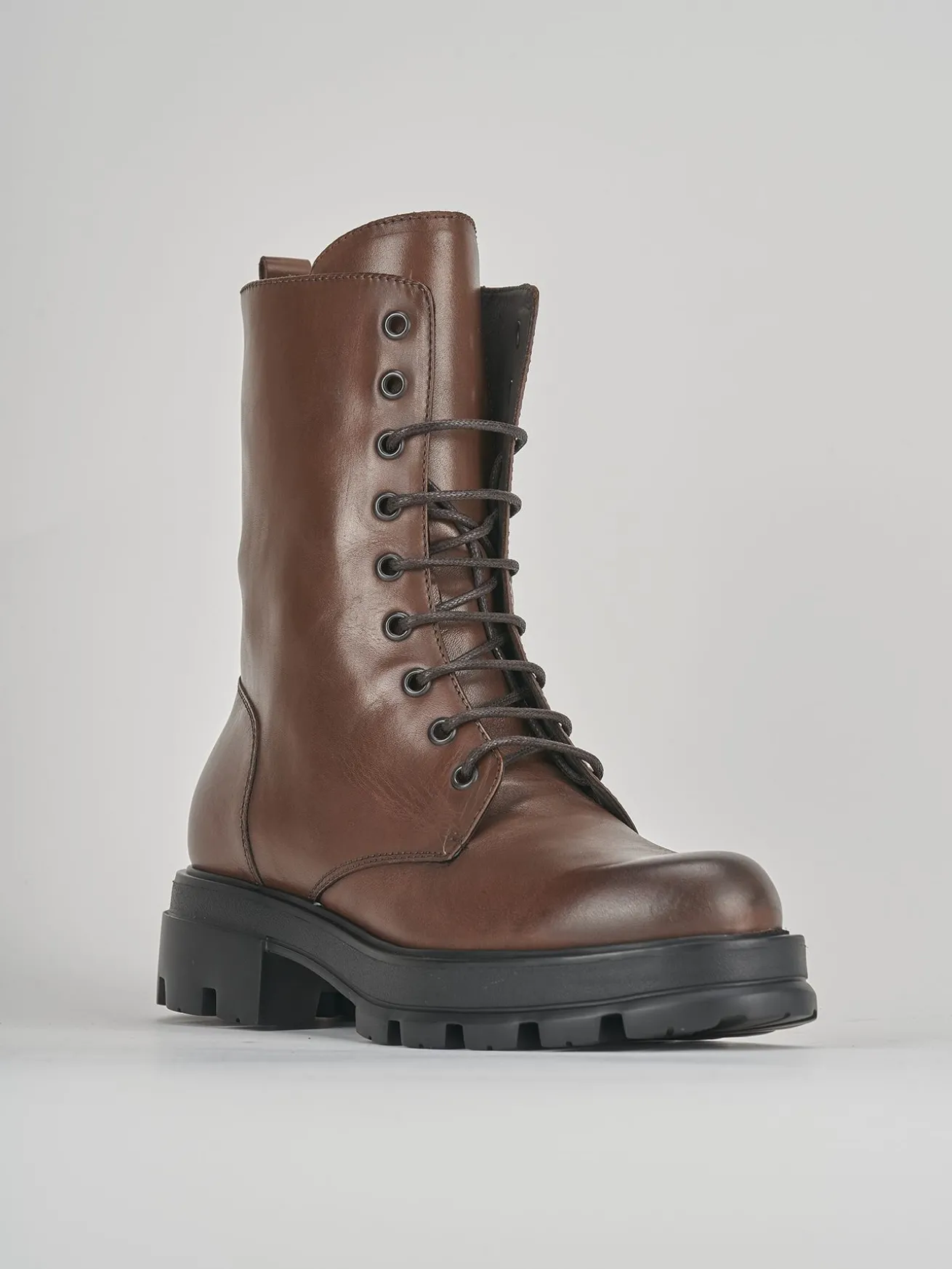 Anfibi tacco 3cm pelle marrone