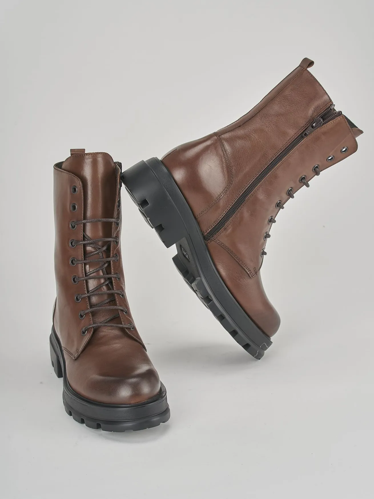 Anfibi tacco 3cm pelle marrone