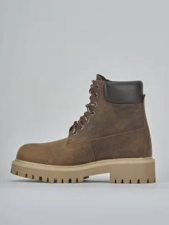 Anfibi tacco 2cm pelle marrone