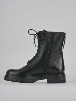 Anfibi tacco 1cm pelle nero