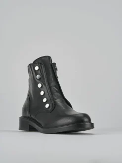 Anfibi tacco 2cm pelle nero