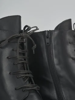 Anfibi tacco 3cm pelle nero