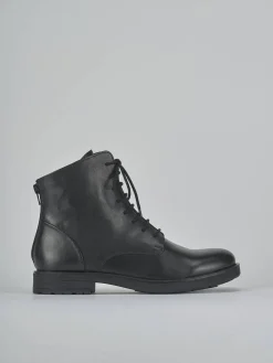 Anfibi tacco 1cm pelle nero