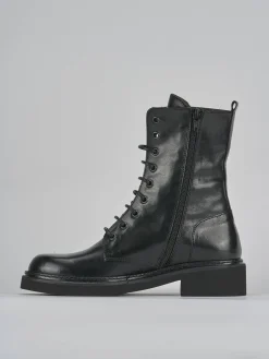 Anfibi tacco 3cm pelle nero