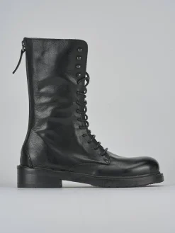 Anfibi tacco 2cm pelle nero