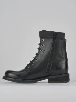 Anfibi tacco 2cm pelle nero