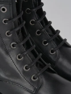 Anfibi tacco 2cm pelle nero