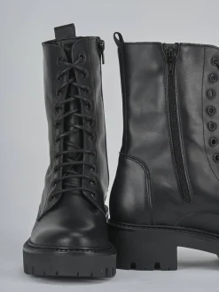 Anfibi tacco 3cm pelle nero