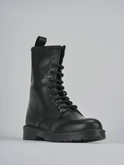 Anfibi tacco 2cm pelle nero