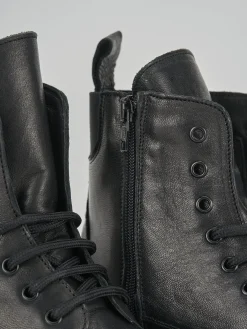 Anfibi tacco 1cm pelle nero