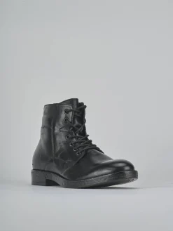 Anfibi tacco 1cm pelle nero