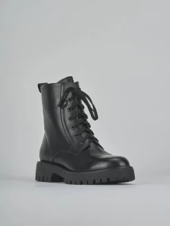 Anfibi tacco 2cm pelle nero