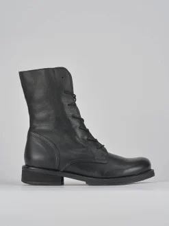 Anfibi tacco 2cm pelle nero