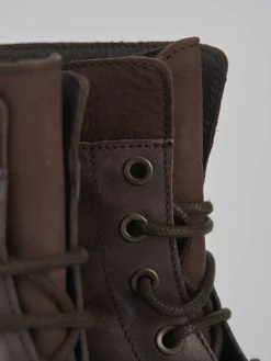 Anfibi tacco 2cm pelle testa