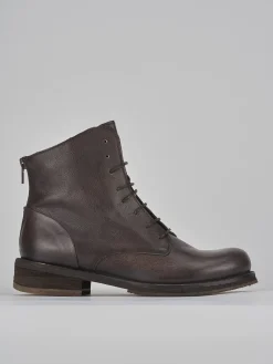 Anfibi tacco 2cm pelle testa