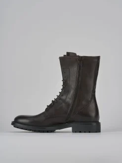 Anfibi tacco 2cm pelle testa