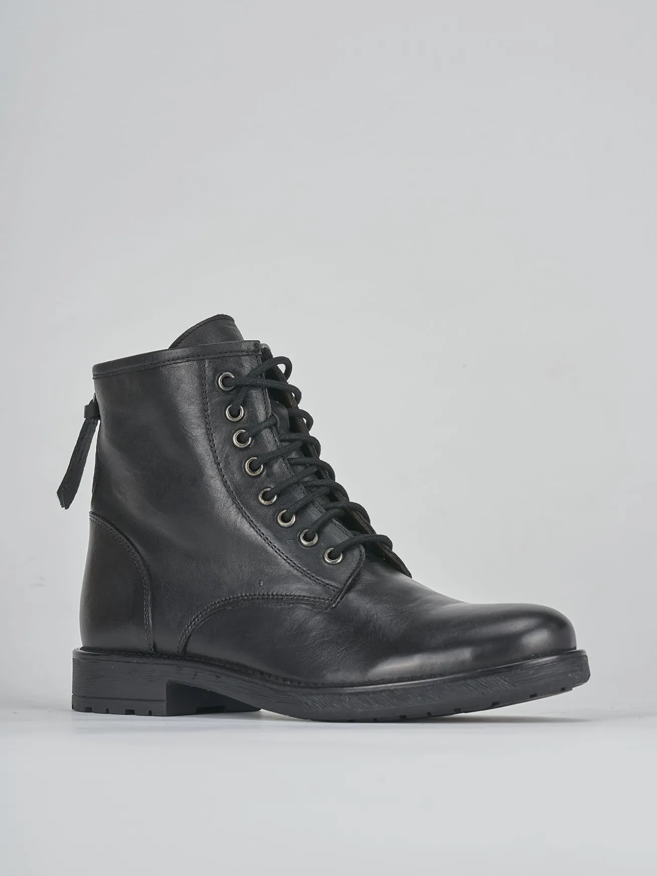 Anfibio tacco 2 cm nero pelle