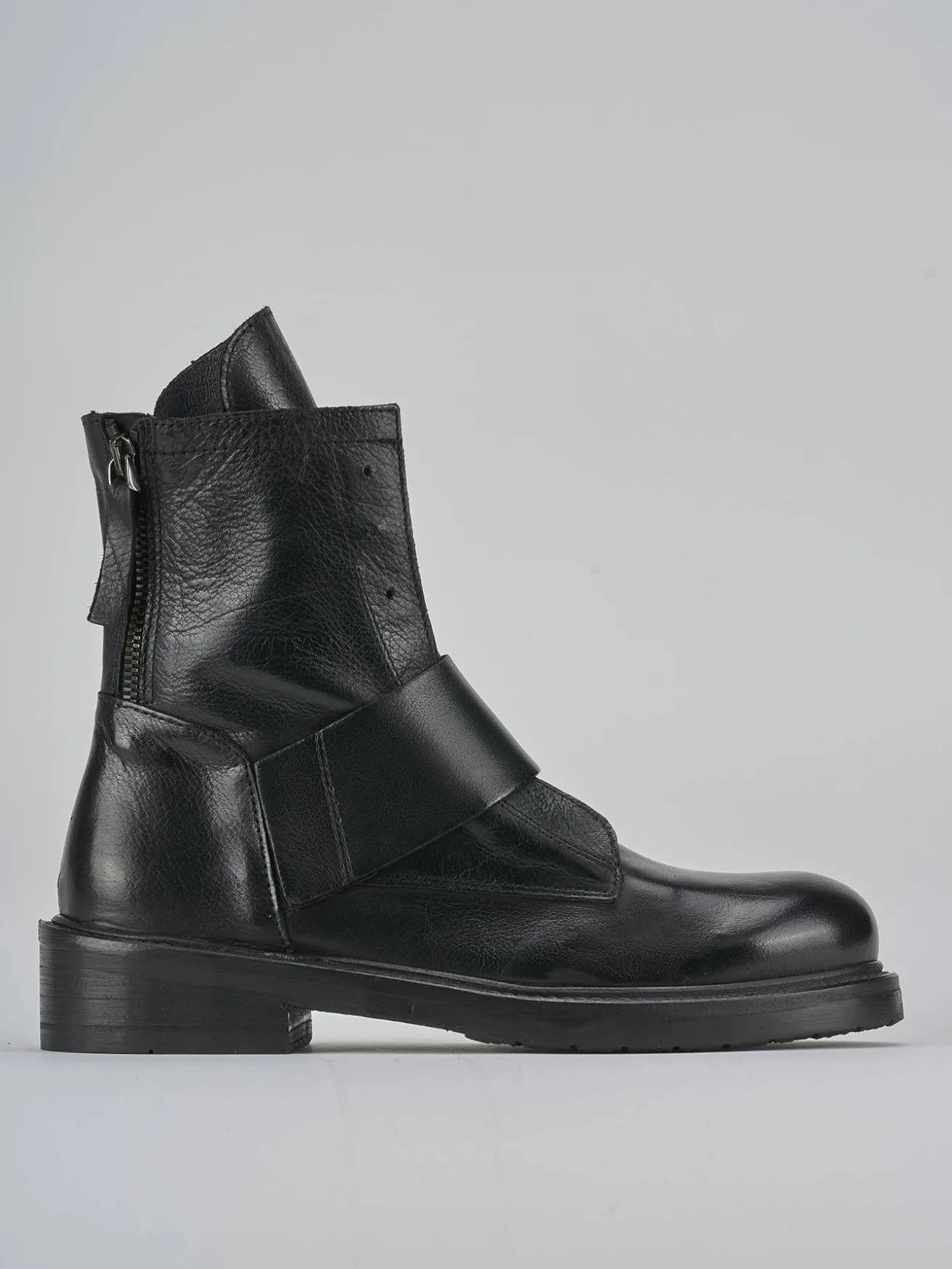 Anfibio tacco 2cm nero pelle