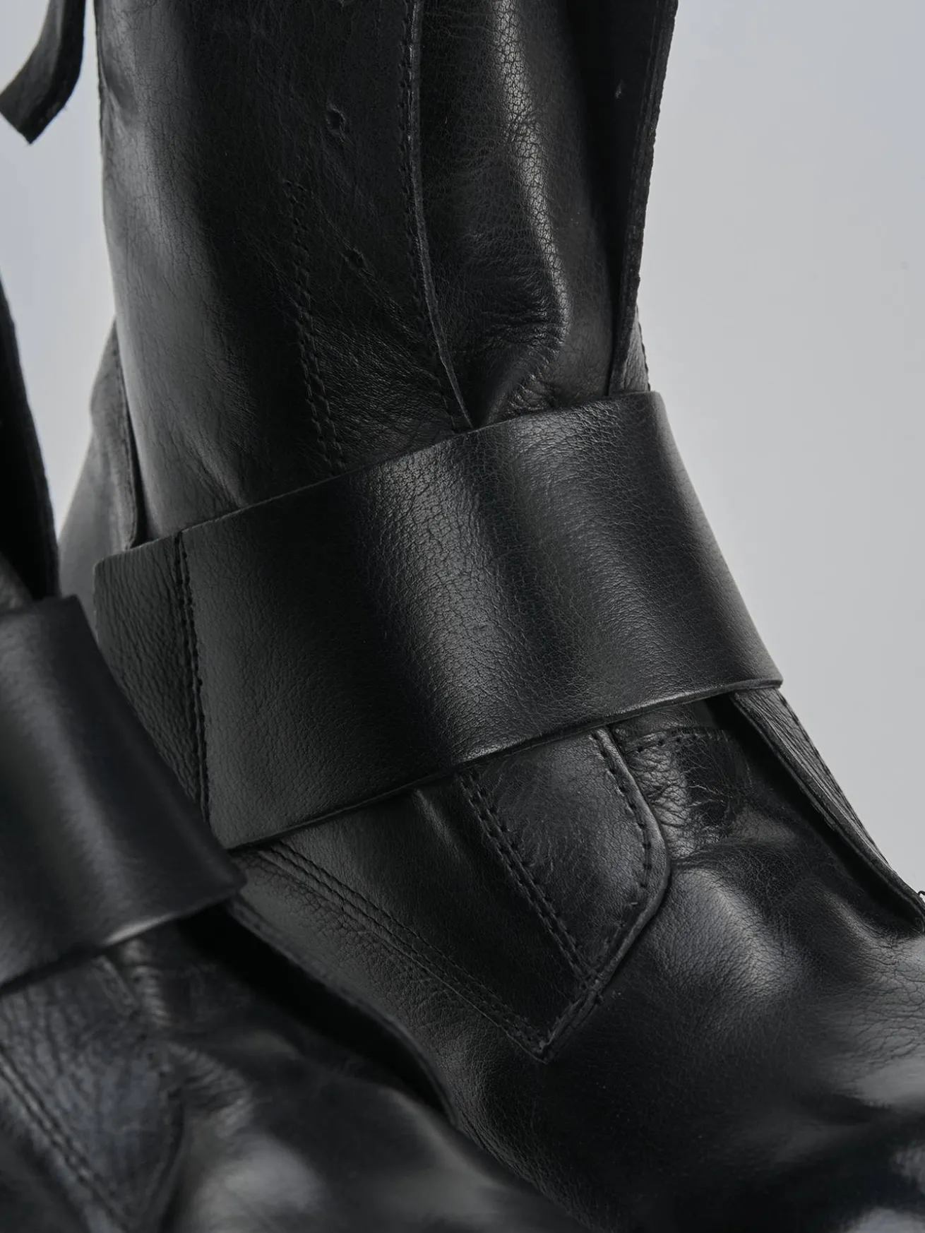 Anfibio tacco 2cm nero pelle