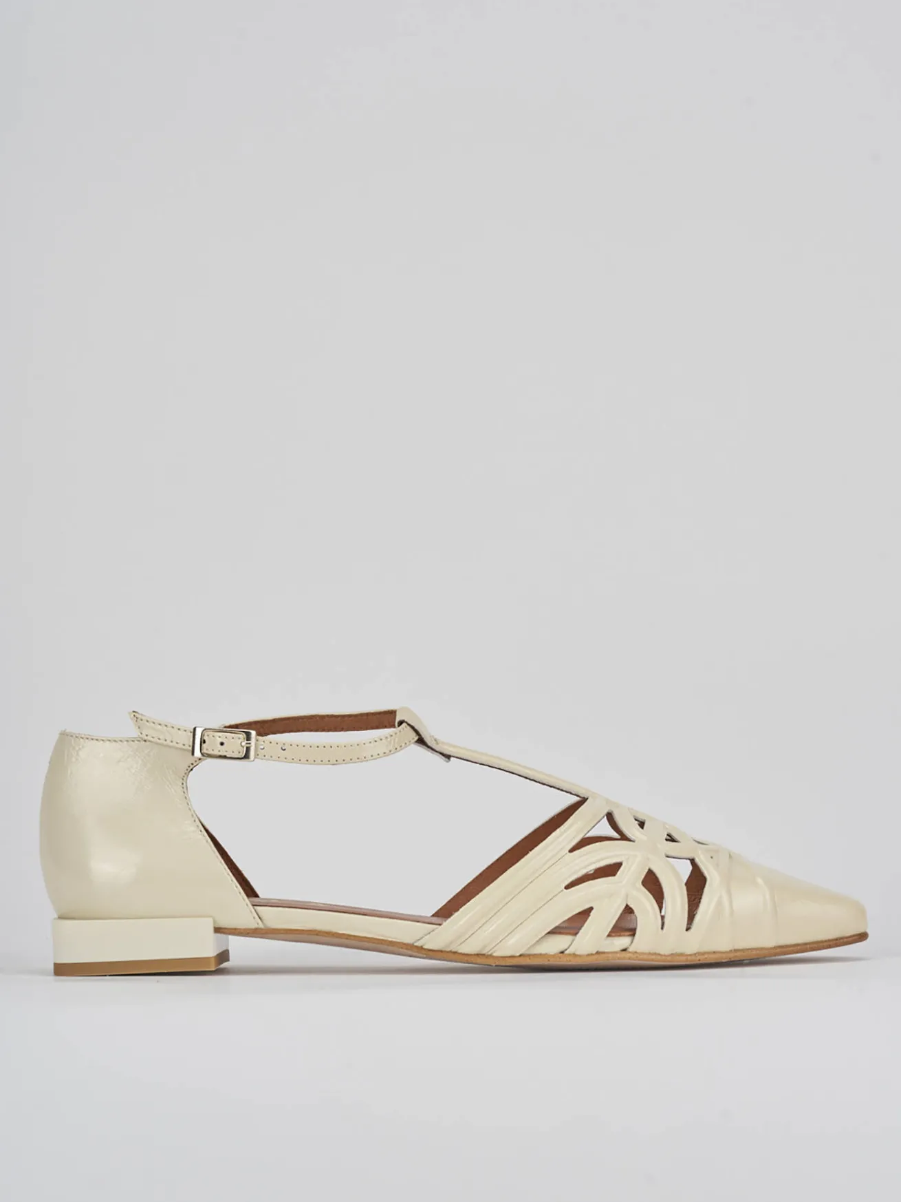 Ballerine tacco 1cm vernice beige