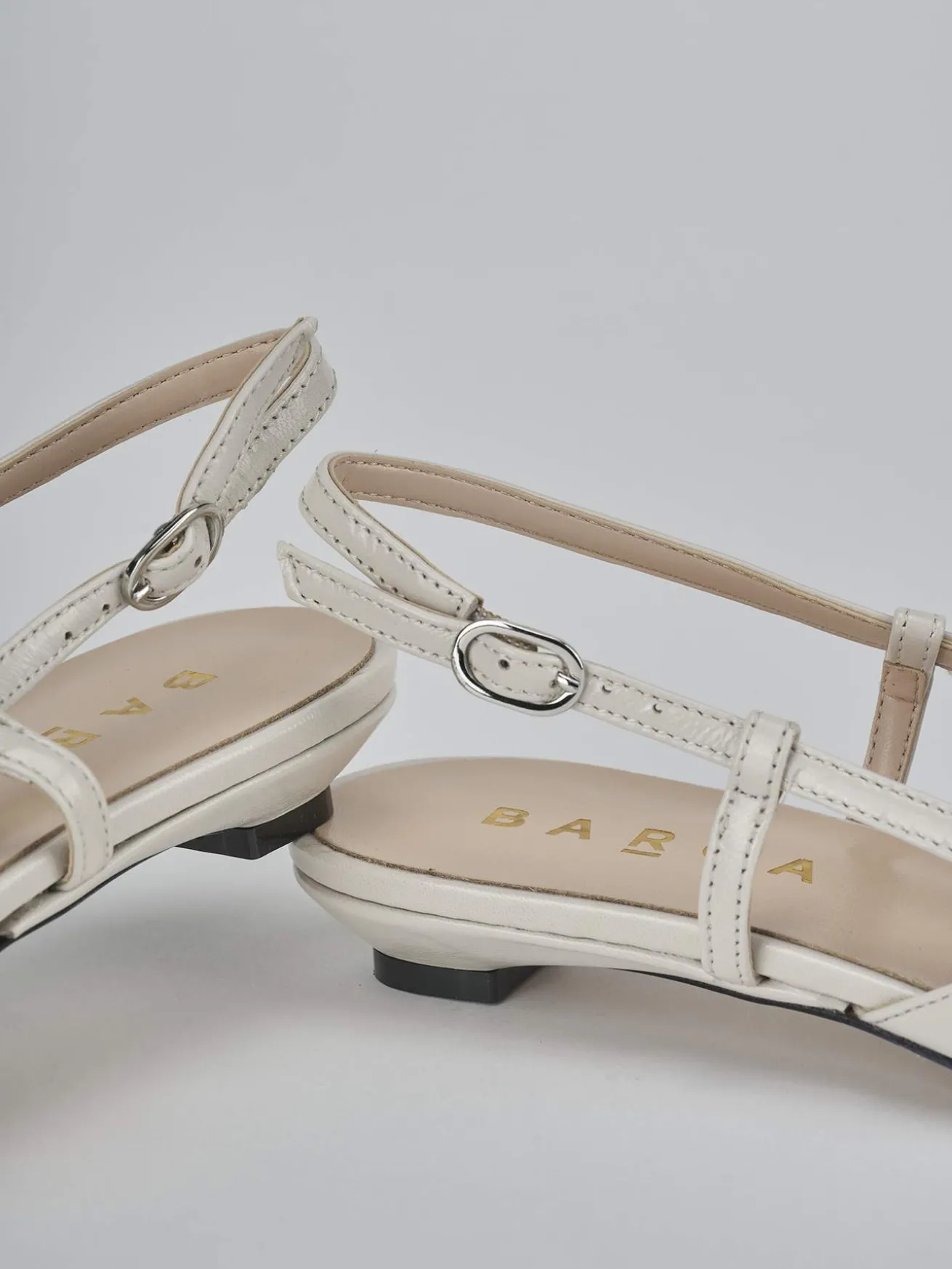 Ballerine tacco 2cm vernice beige