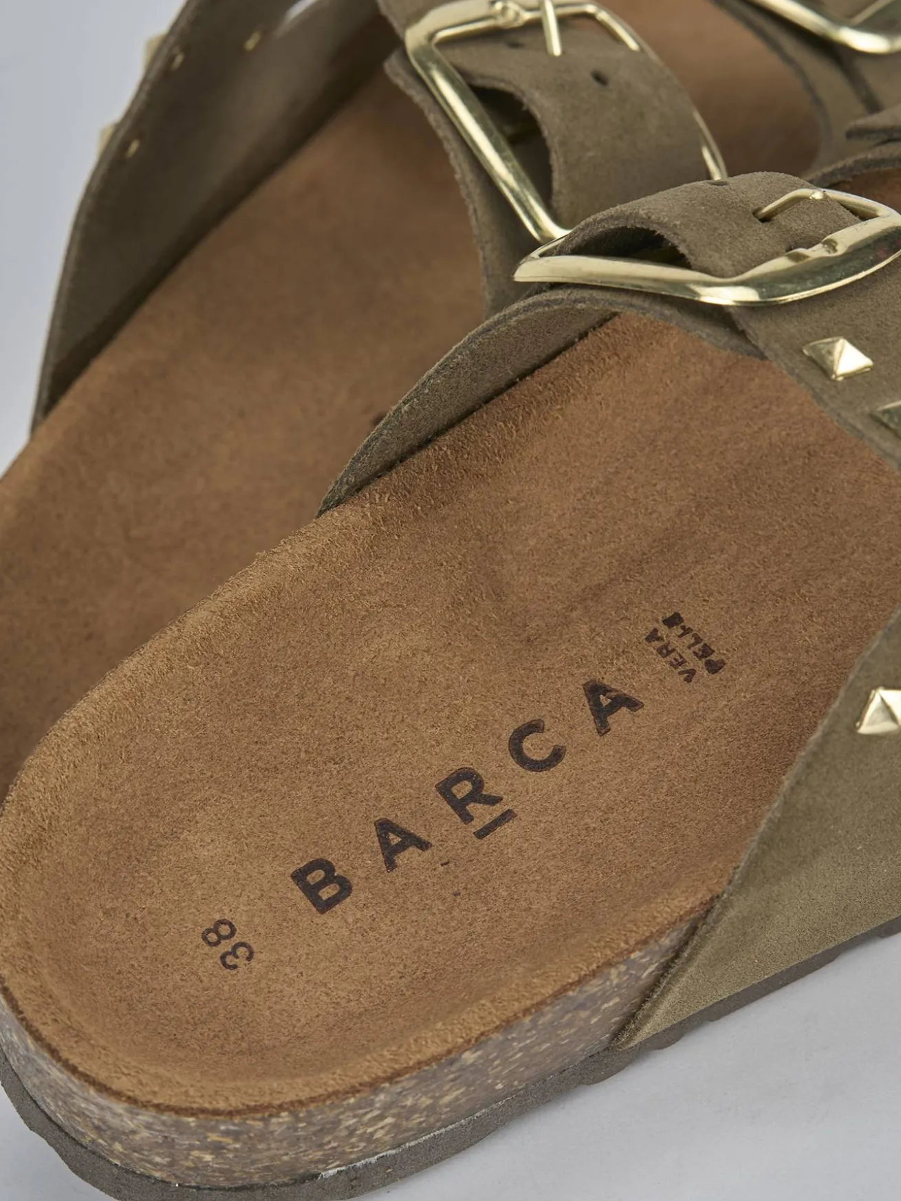 Ciabatta tacco 1 cm verde camoscio