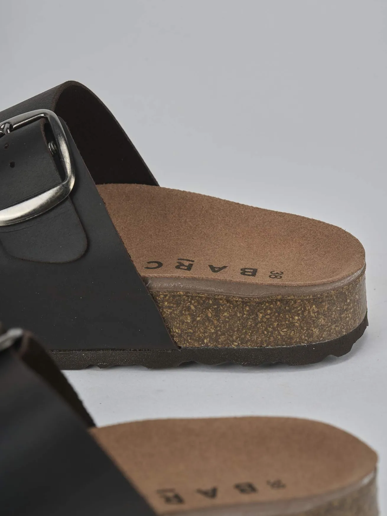 Ciabatte tacco 1cm camoscio testa