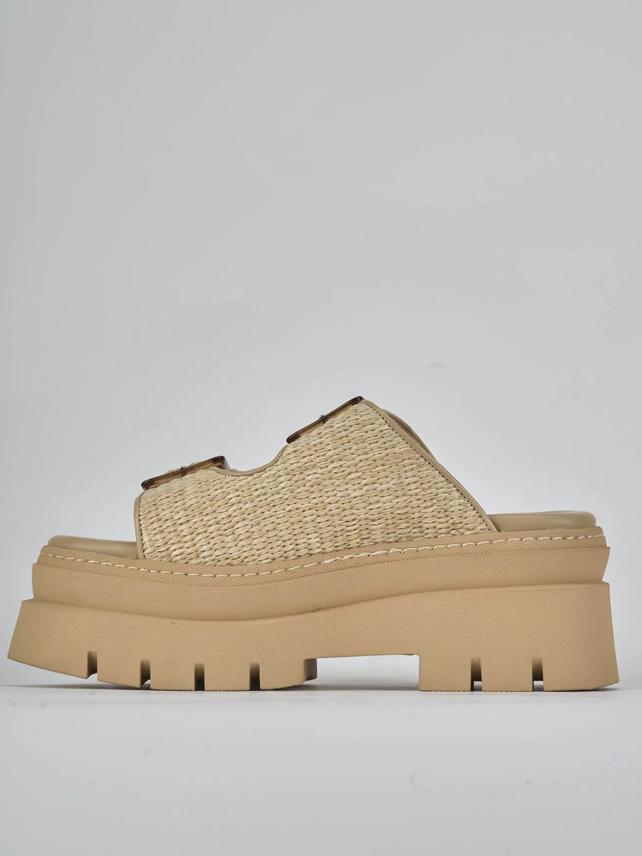 Ciabatte tacco 1cm pelle beige