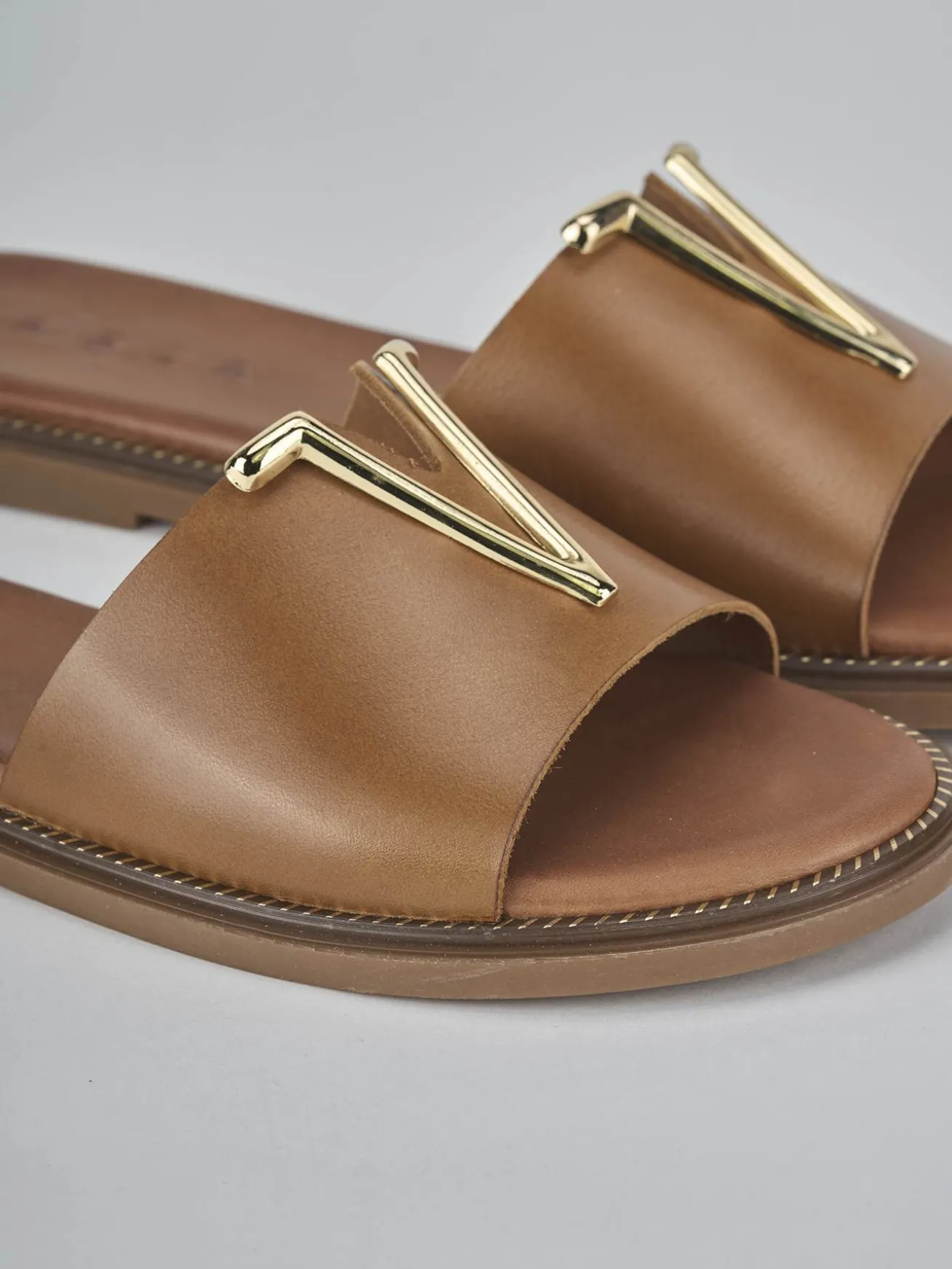 Ciabatte tacco 1cm pelle marrone