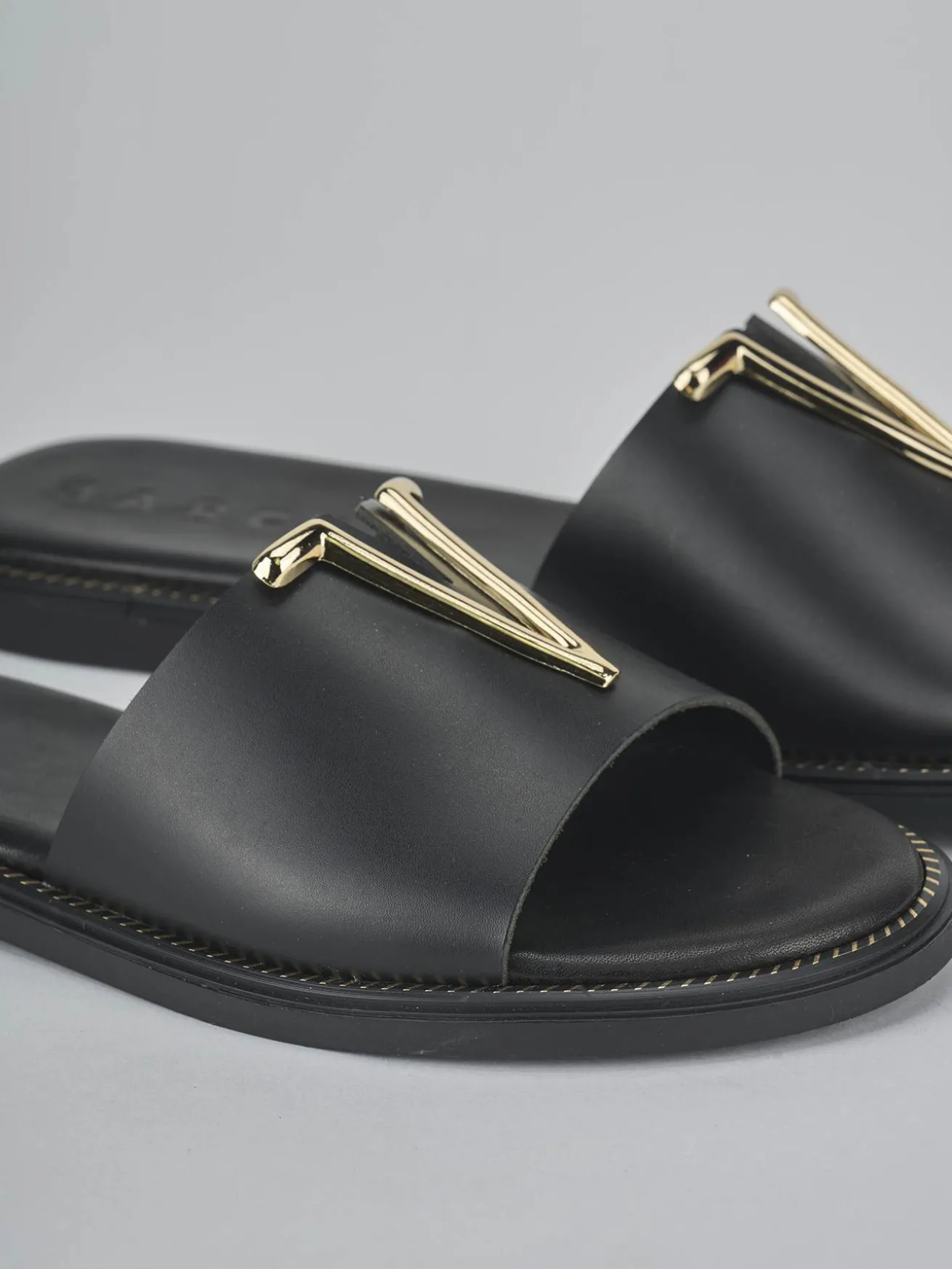 Ciabatte tacco 1cm pelle nero