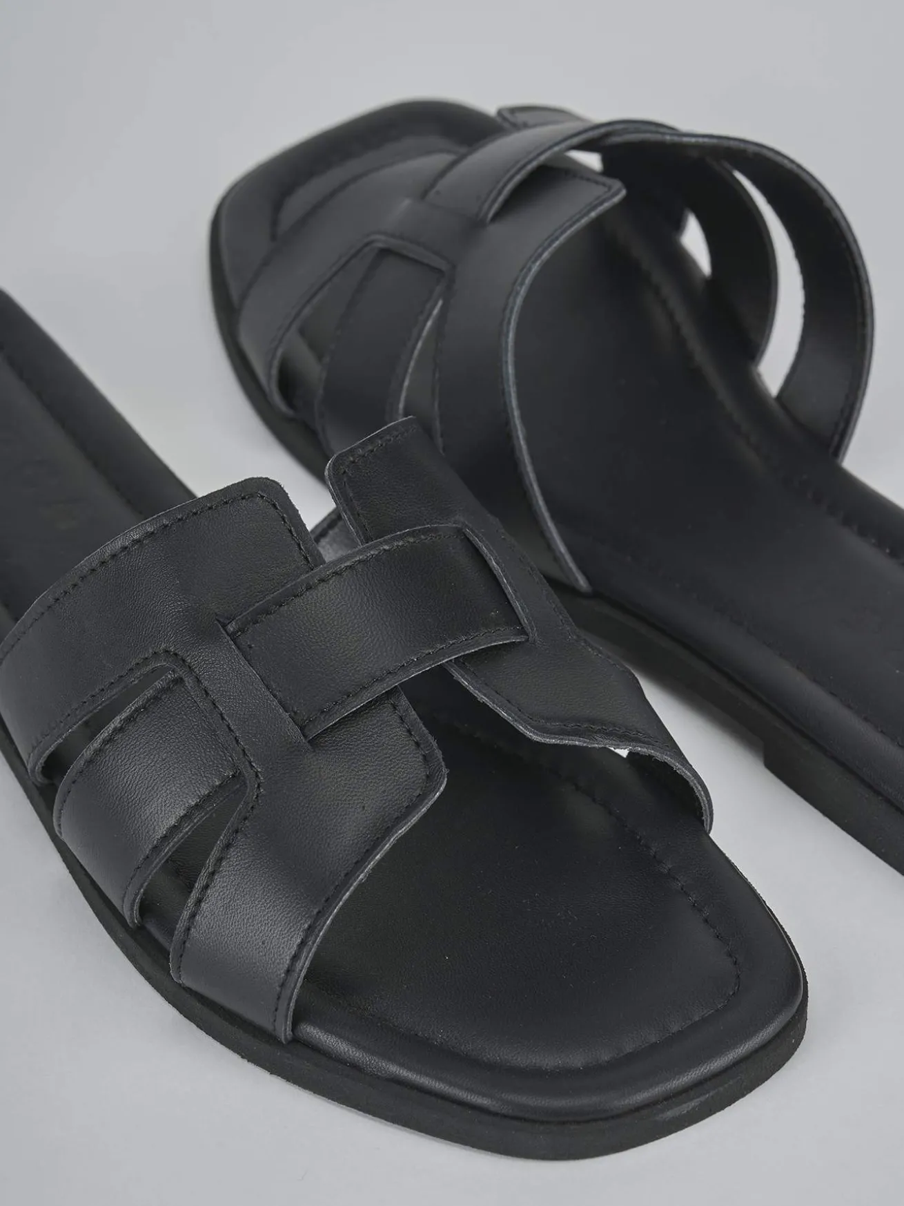 Ciabatte tacco 1cm pelle nero