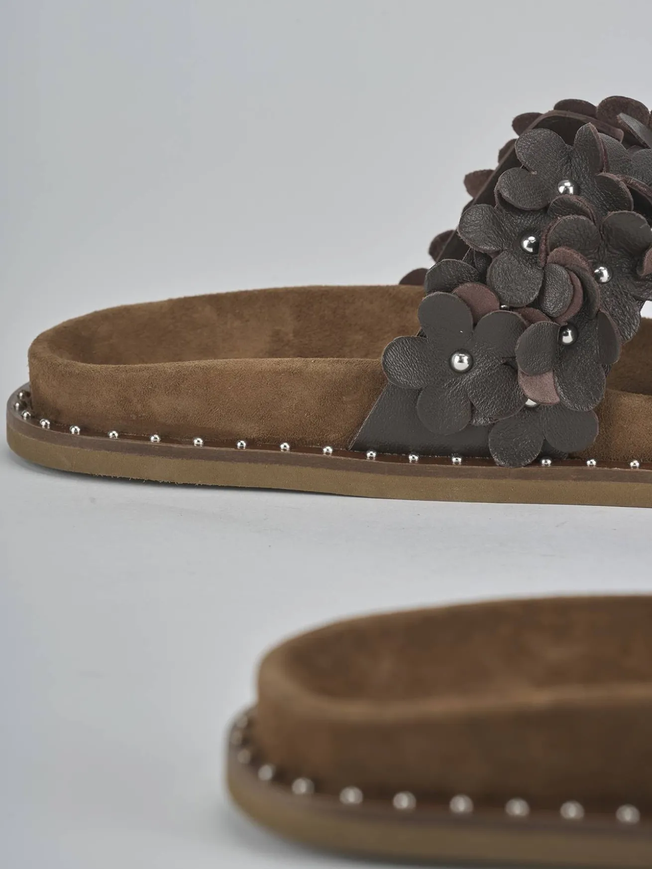 Ciabatte tacco 1cm pelle testa