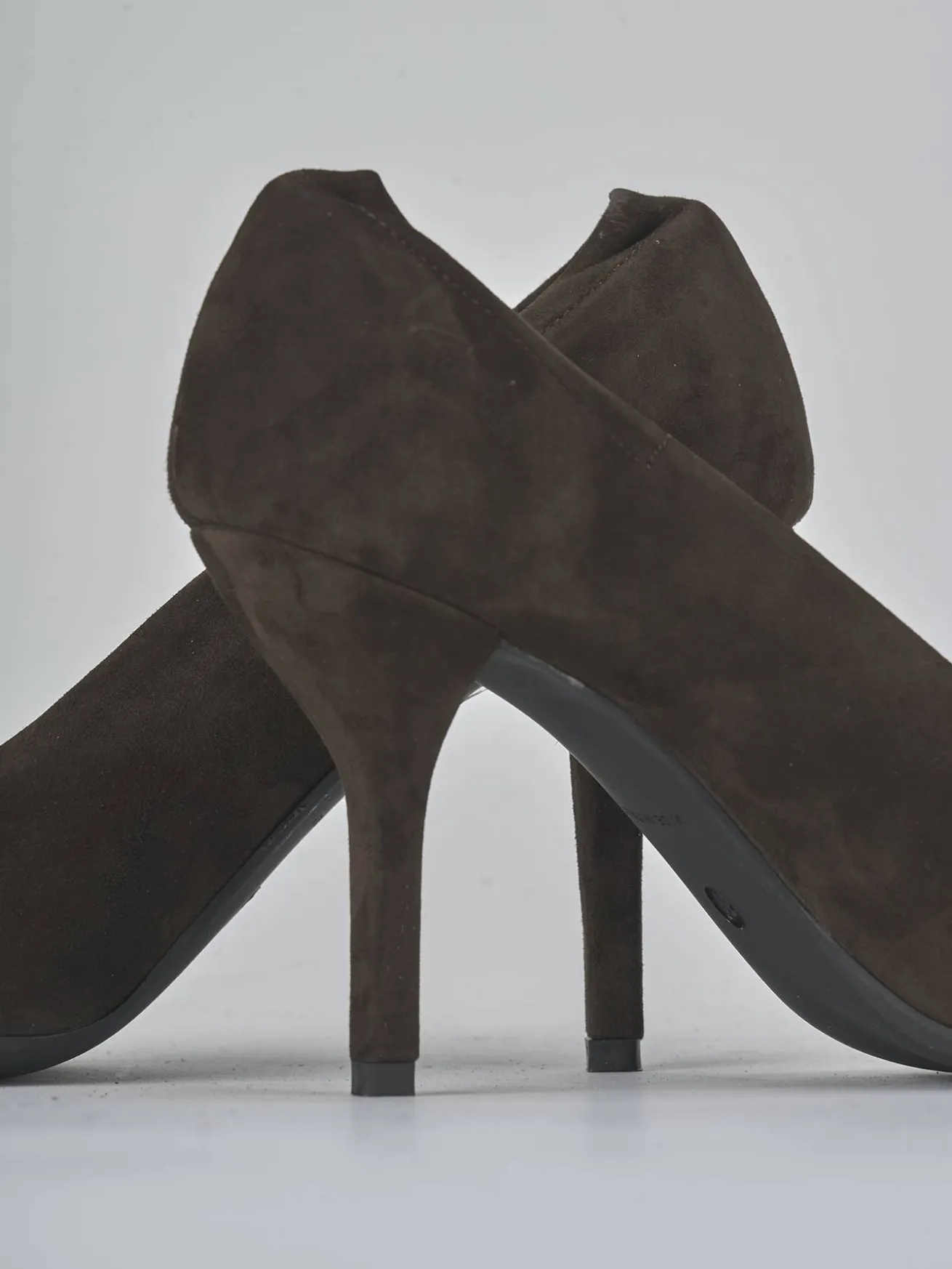 Décolleté tacco 7cm camoscio testa