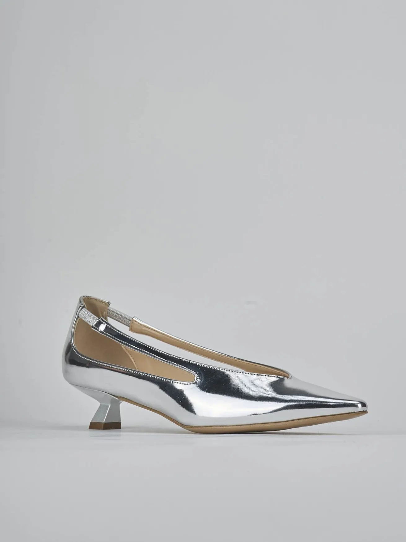 Décolleté tacco 4cm laminato argento