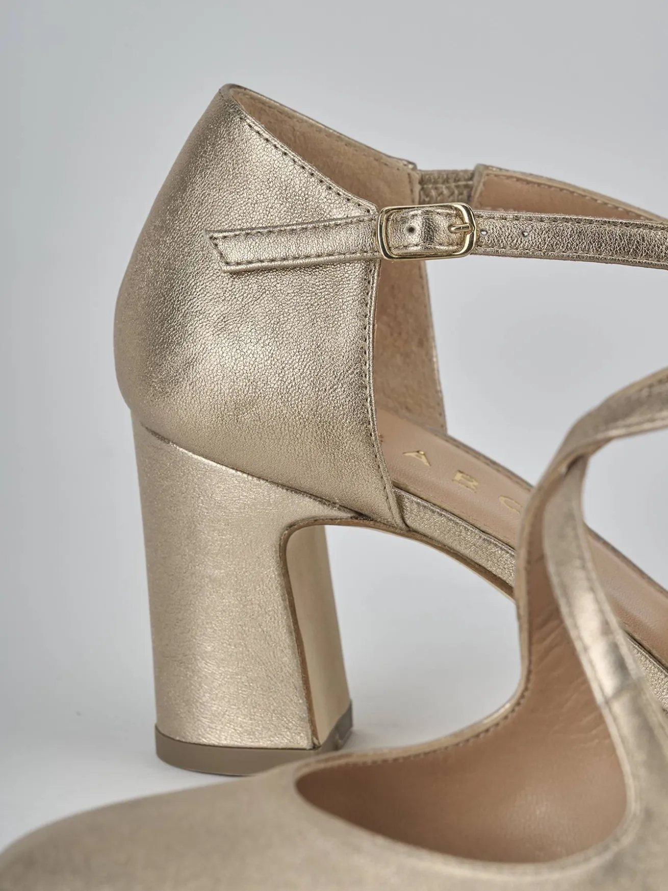 Décolleté tacco 7cm pelle oro