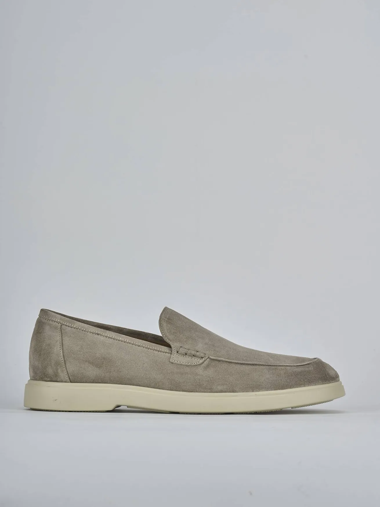 Mocassini camoscio beige