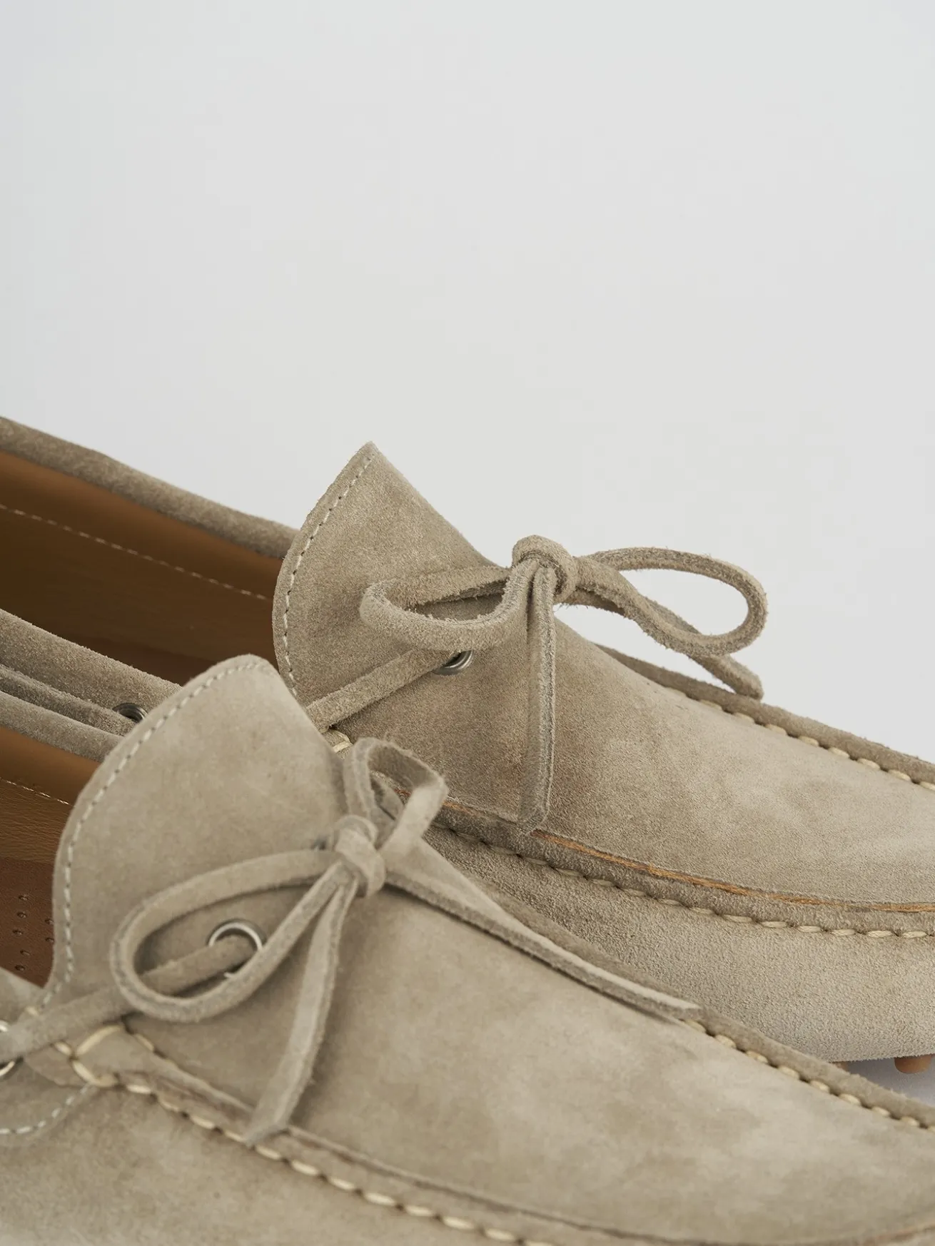 Mocassini camoscio beige