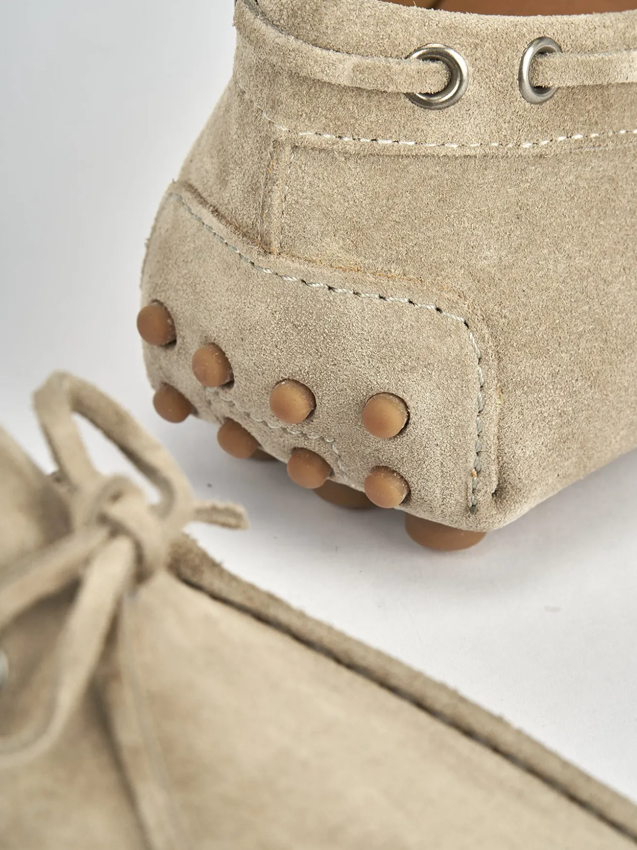 Mocassini camoscio beige
