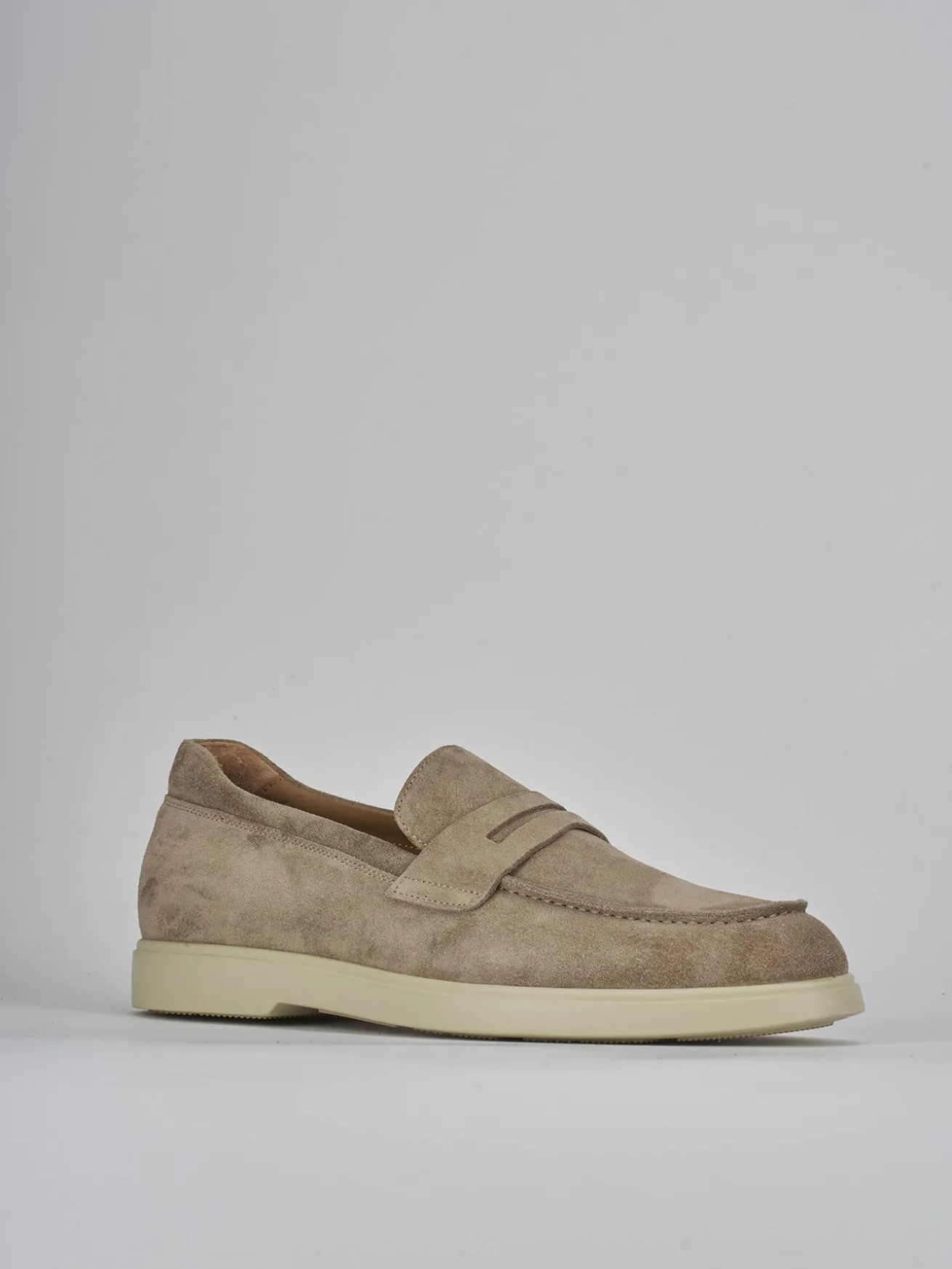 Mocassini camoscio beige