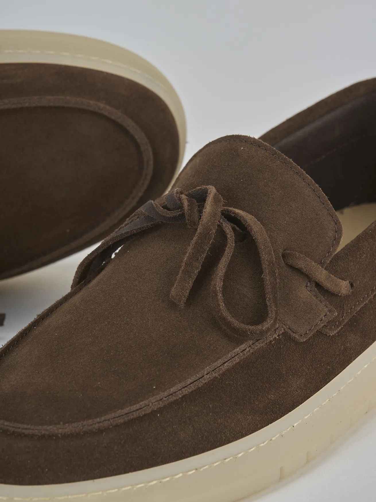 Mocassini camoscio testa