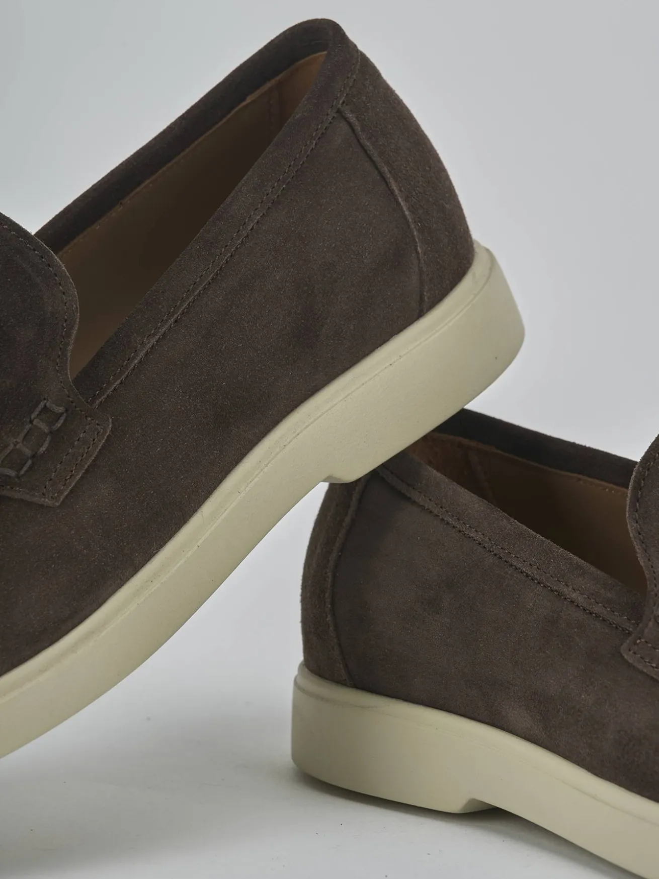 Mocassini camoscio testa