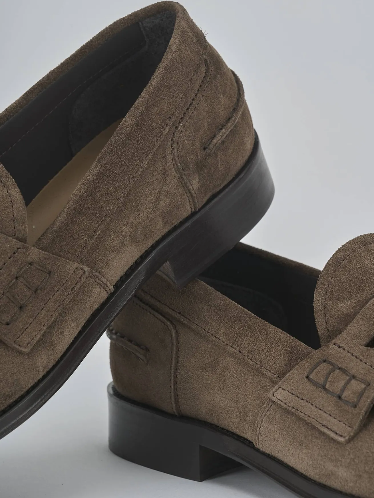 Mocassini camoscio testa